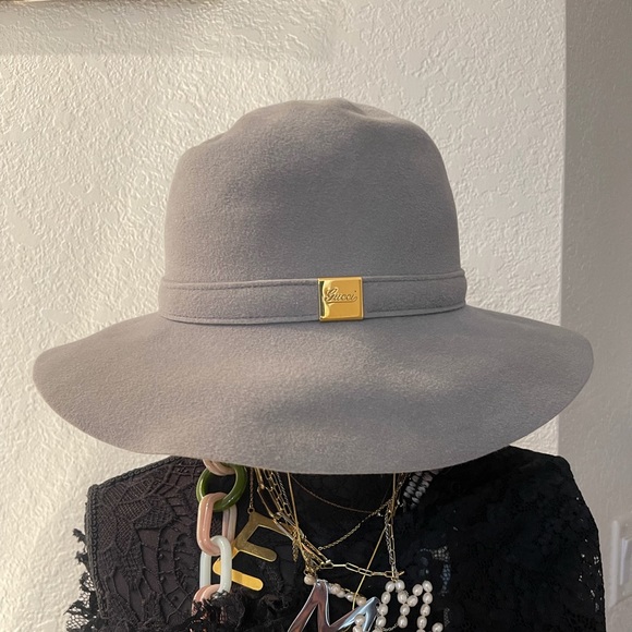 wholesale price & free shipping Grey Gucci Fedora with Gold Tone  Embellished Logo